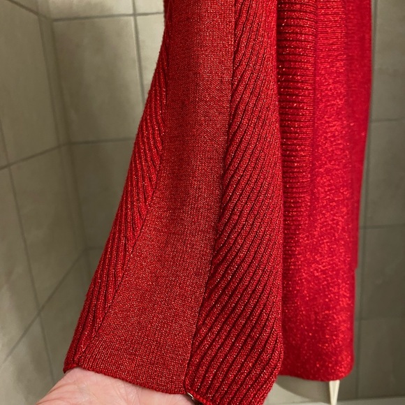 NWOT I.N. Studio red dolman-style sleeve top, size Petite Large - Picture 5 of 7